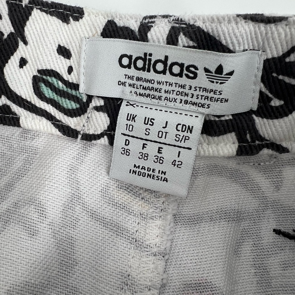 Adidas x Fiorucci Face Highlight Denim Shorts small - Picture 7 of 9